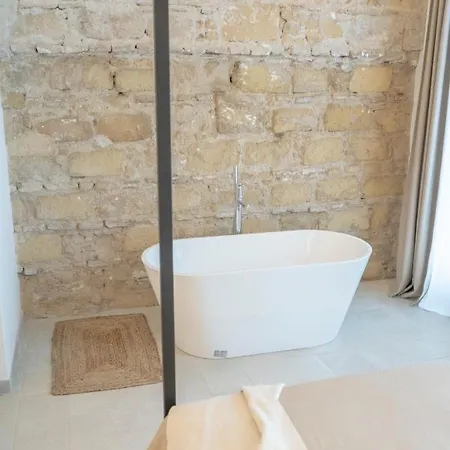 Alfonso X Aparthotel