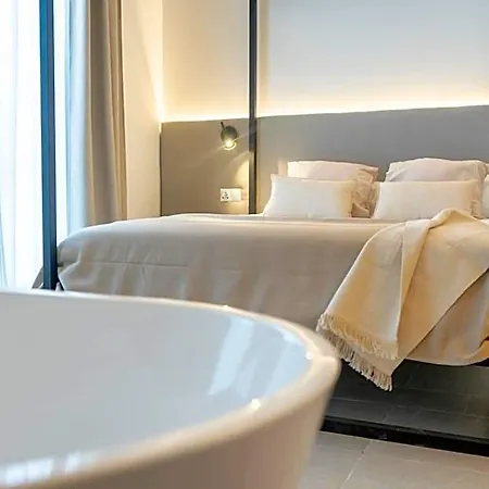 Alfonso X Aparthotel 4*