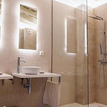 Alfonso X Aparthotel 4*